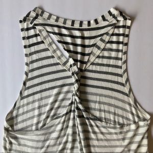 Beyond Yoga White Grey Striped Twist Tank Top M